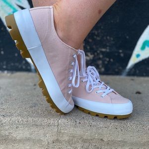 Super cute pink shoes